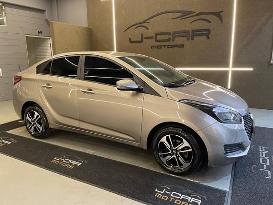 HYUNDAI HB20S 1.6 COMFORT PLUS 16V FLEX 4P MANUAL